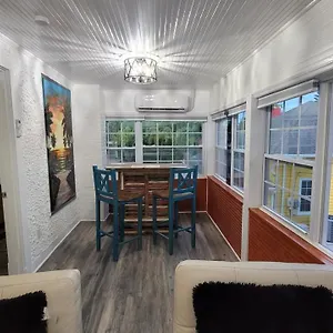 Lovely Unit With Free Parking On Premises , Clearwater United States